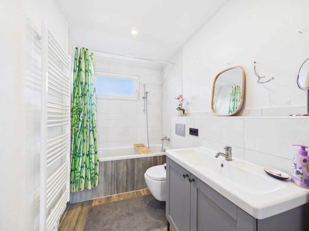 Badezimmer Erdgeschoss